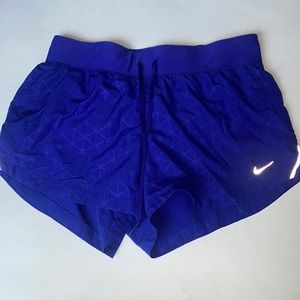 nike running shorts, womens size small, dri-fit